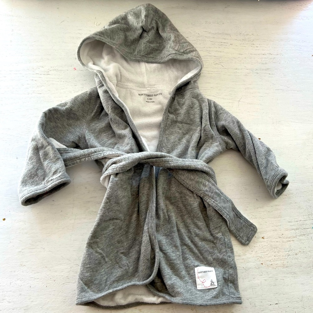 Burt’s Bees baby bath robe 0-9 months